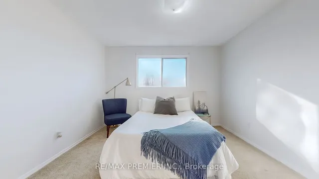 Additional image 17 of 105 Fairglen Ave