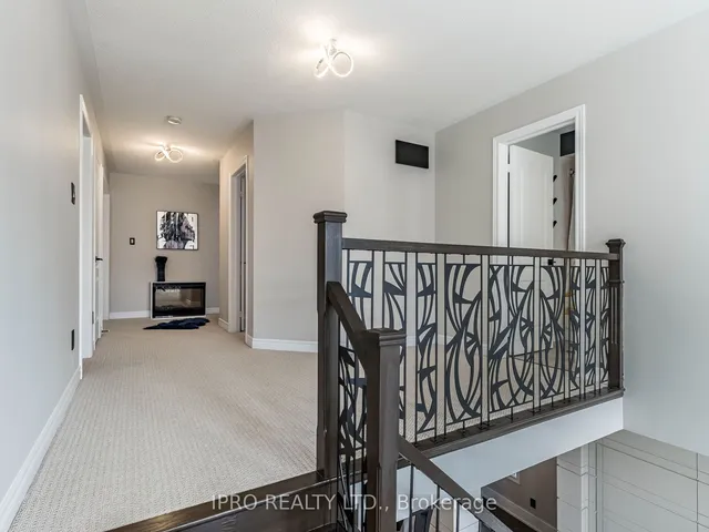 Additional image 19 of 55 Stoneylake Ave