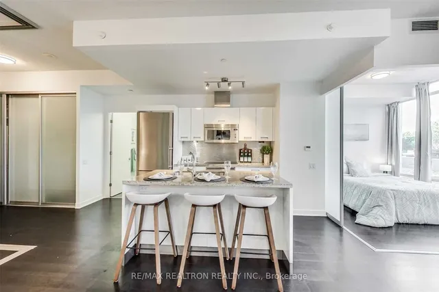 Additional image 2 of 88 Park Lawn Rd Unit 210