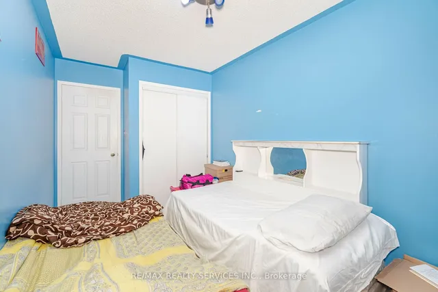 Additional image 25 of 77 Winners Circ