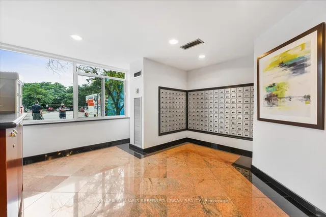 Additional image 32 of 3000 Bathurst St Unit 1401