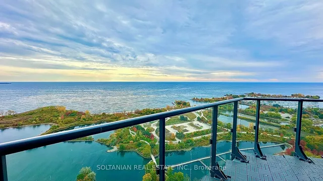 Additional image 7 of 59 Annie Craig Dr Unit PH3604