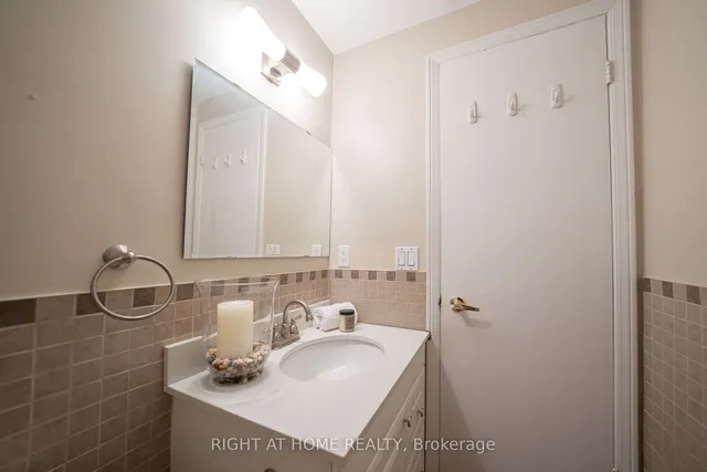 Additional image 23 of 43 Wild Ginger Way