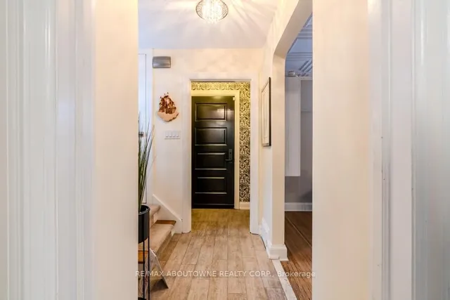 Additional image 3 of 106 ELLIOTT St