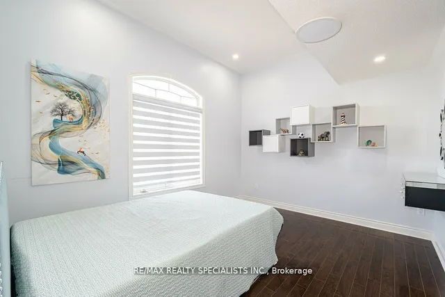 Additional image 25 of 2 Belleville Dr