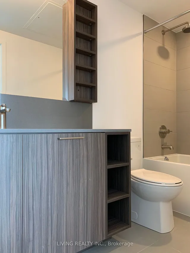 Additional image 17 of 19 Western Battery Rd Unit 3020