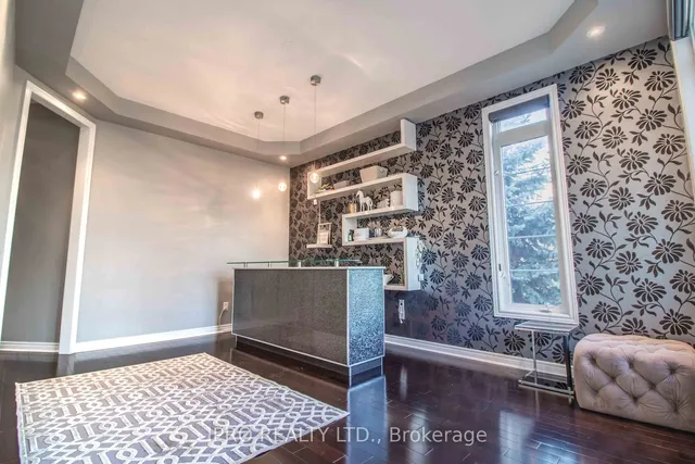 Additional image 8 of 4 Quatro Cres