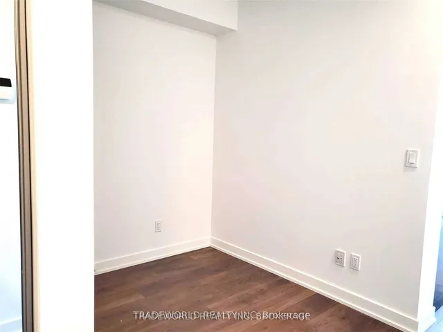 Additional image 11 of 501 Yonge St Unit 3411