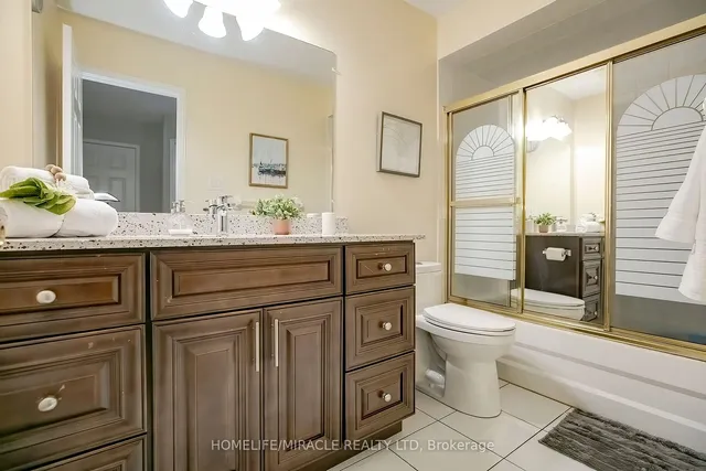 Additional image 31 of 61 LAURAGLEN Cres