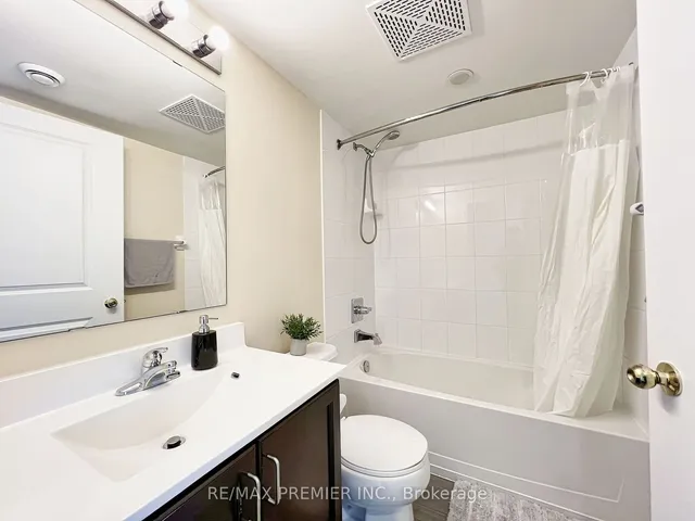 Additional image 27 of 9 George St Unit 811