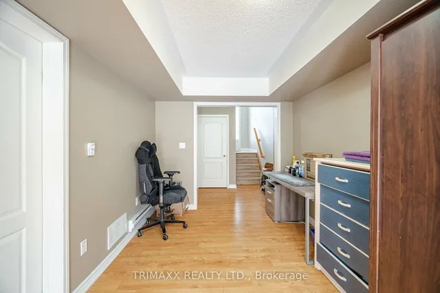 Additional image 32 of 39 Decker Hollow Circ