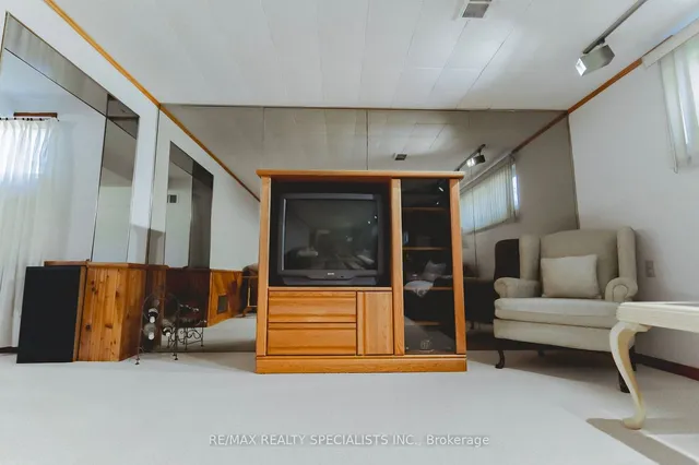 Additional image 34 of 2 Allonsius Dr