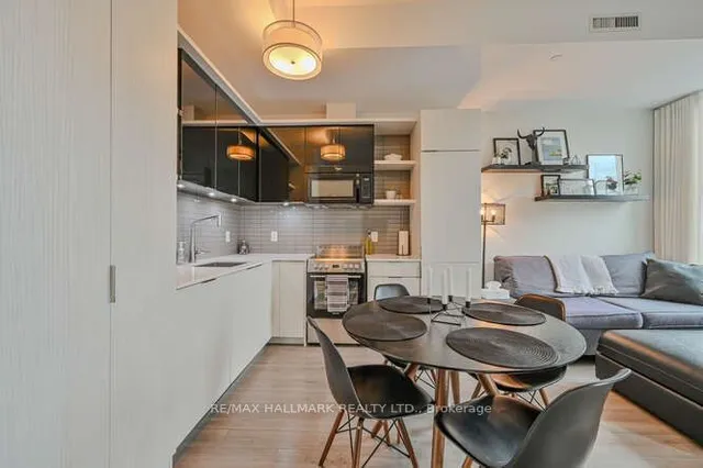 Additional image 14 of 6 Parkwood Ave Unit 611