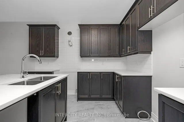 Additional image 13 of 75 Claremont Dr