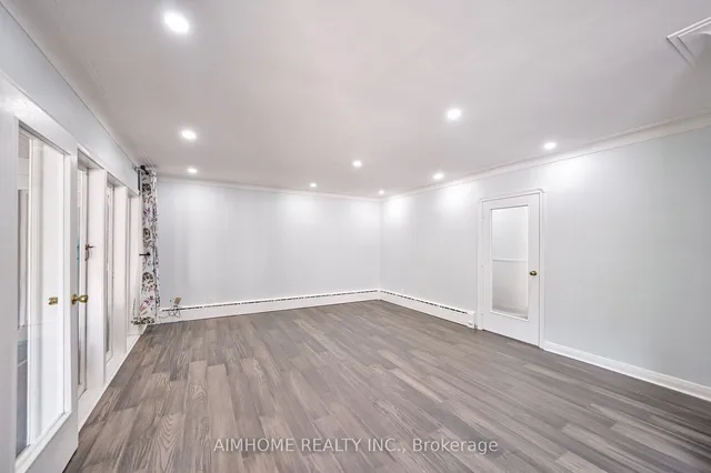 Additional image 11 of 193 Scarboro Cres