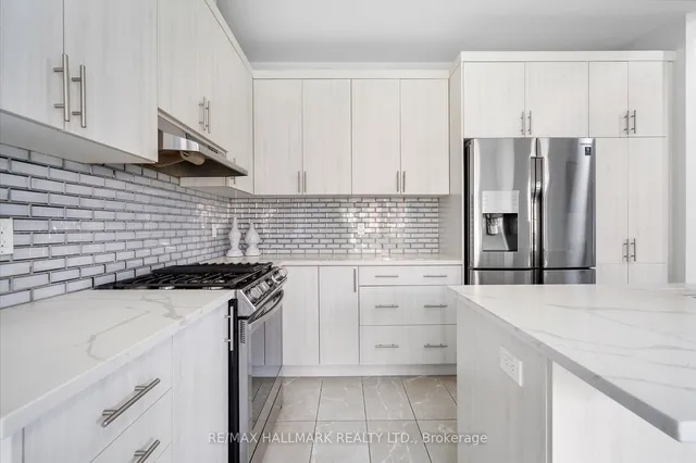 Additional image 15 of 13 Tea Rose Rd