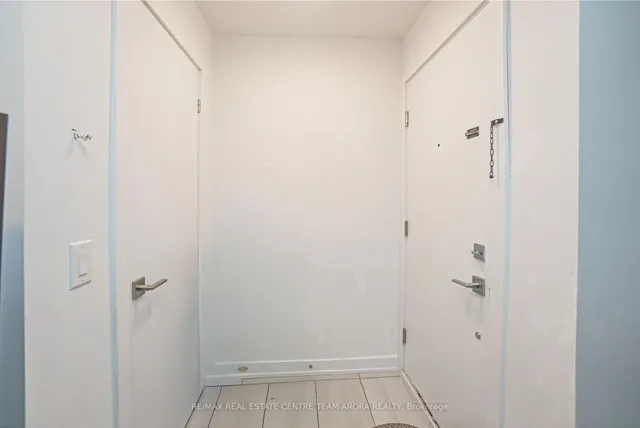 Additional image 4 of 165 Veterans Dr Unit 5