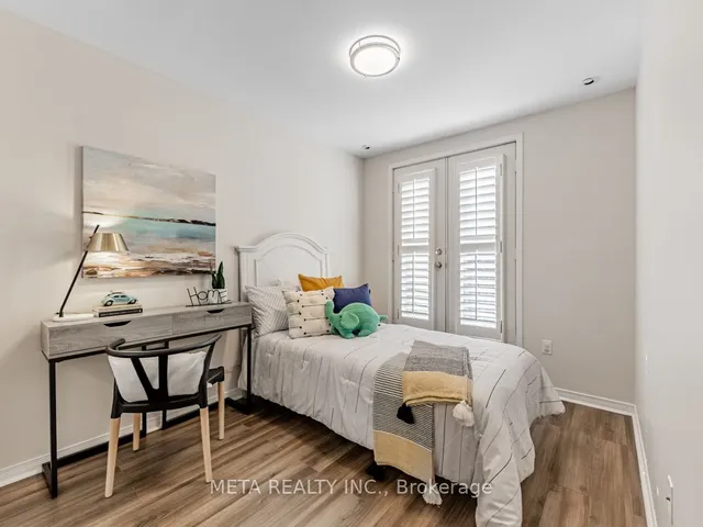 Additional image 27 of 108 Finch Ave Unit D9