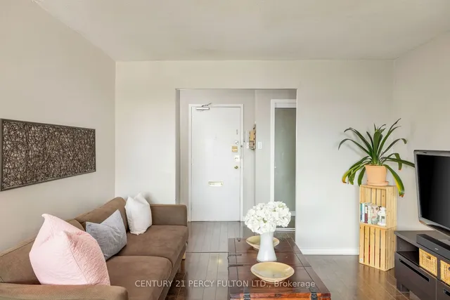 Additional image 6 of 5 Frith Rd Unit 201