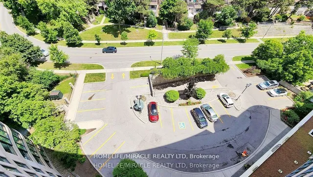 Additional image 30 of 18 Valley Woods Rd Unit Ph311