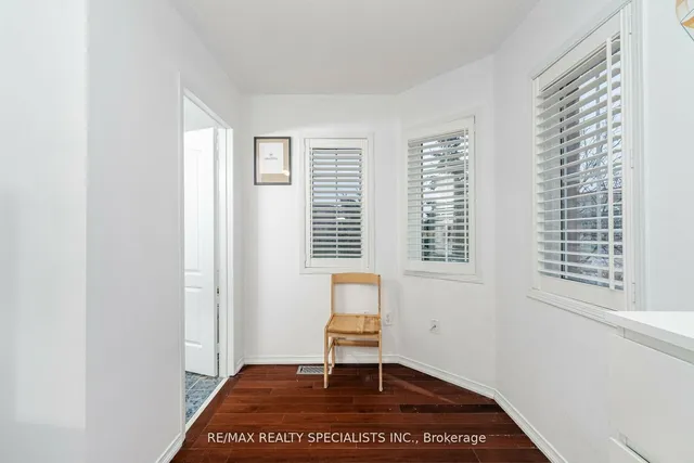 Additional image 20 of 76 Thunderbird Tr