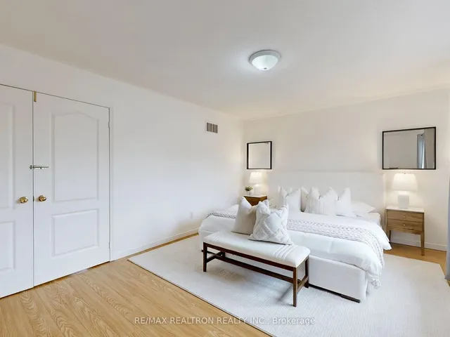 Additional image 21 of 8 Grackle Tr