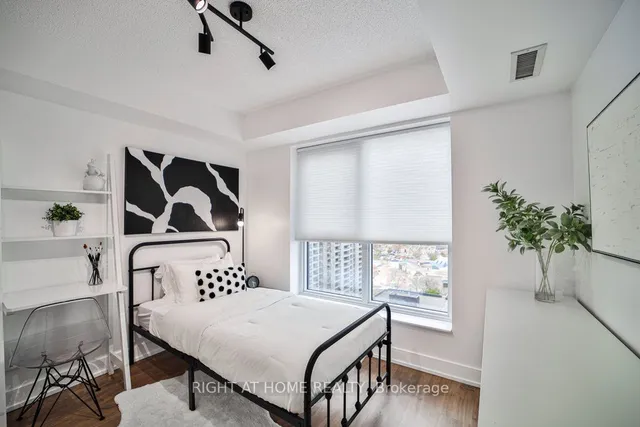 Additional image 17 of 7 Mabelle Ave Unit 1404