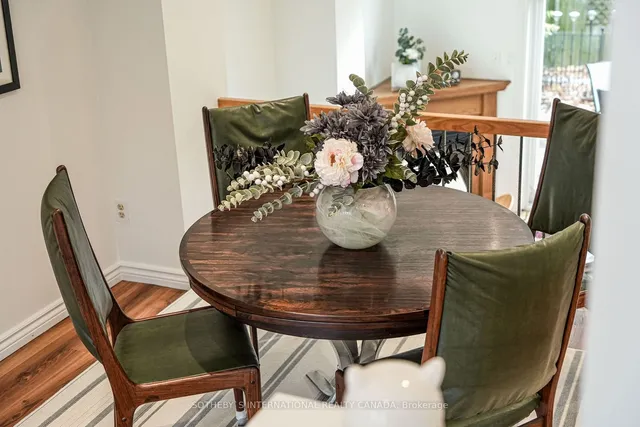 Additional image 10 of 155 Woodbine Ave Unit 5