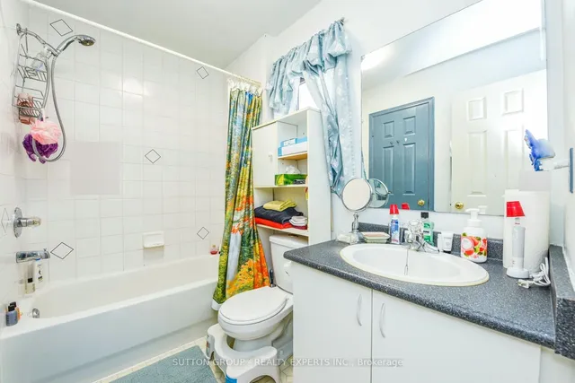 Additional image 29 of 48 Yellow Brick Rd