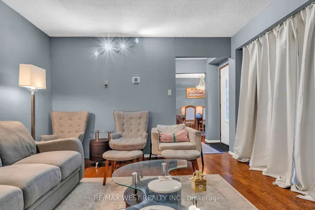 Additional image 15 of 2 Dailing Gate Unit 19