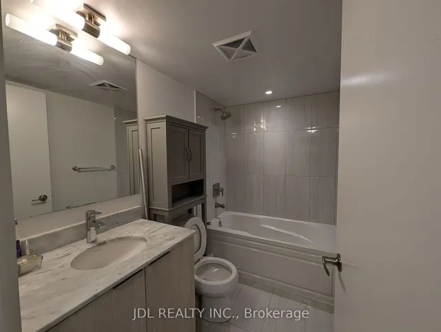 Additional image 7 of 955 Bay St Unit 1906