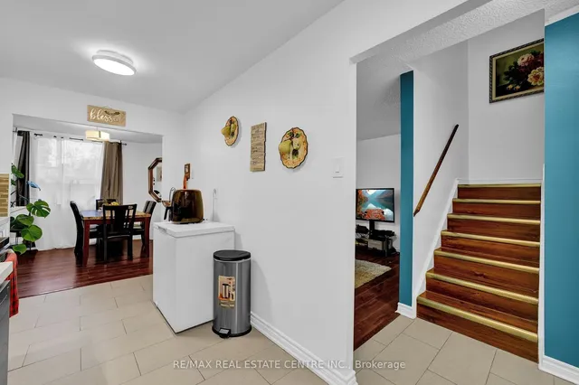 Additional image 15 of 4062 Lawrence Ave Unit 106