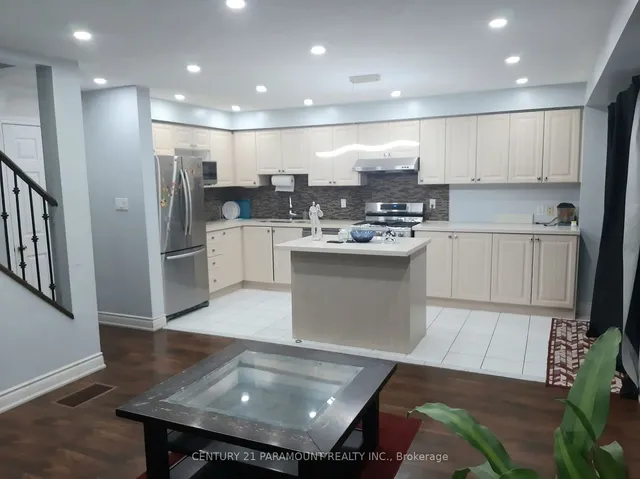 Additional image 4 of 42 Four Seasons Circ