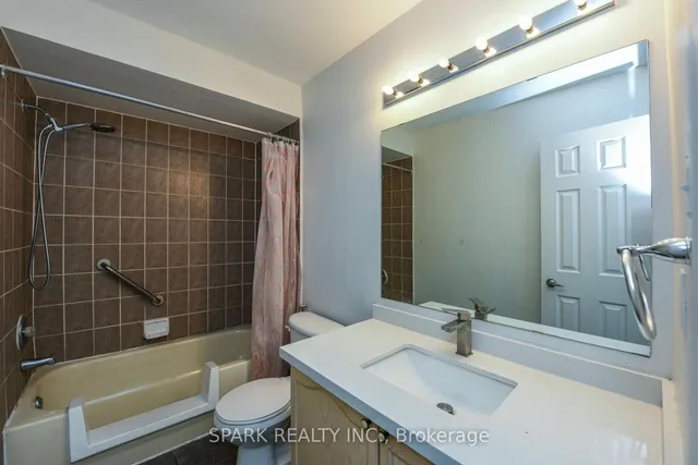 Additional image 18 of 42 winners Circ