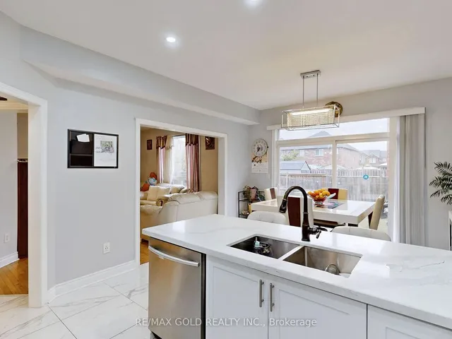 Additional image 12 of 64 Prue Crt