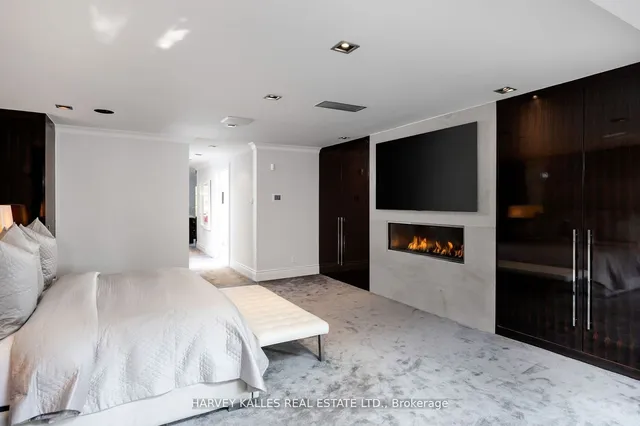 Additional image 26 of 112 Hazelton Ave