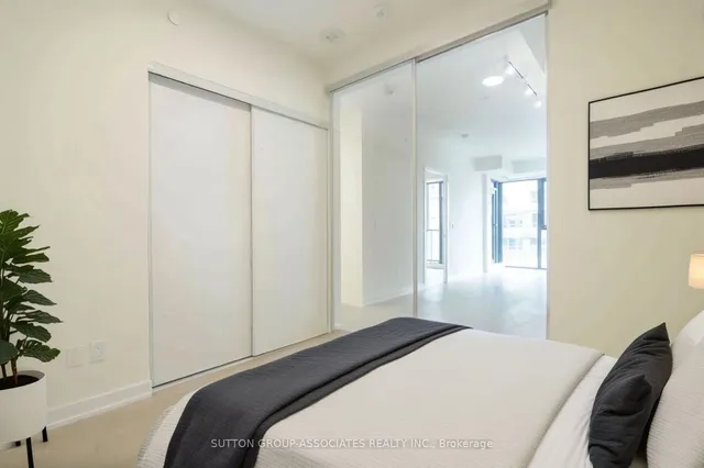 Additional image 9 of 840 St Clair Ave Unit 416