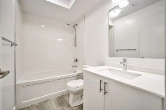 Additional image 33 of 51 Florence St Unit Th1