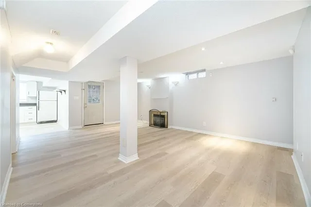 Additional image 40 of 140 Lord Simcoe Dr