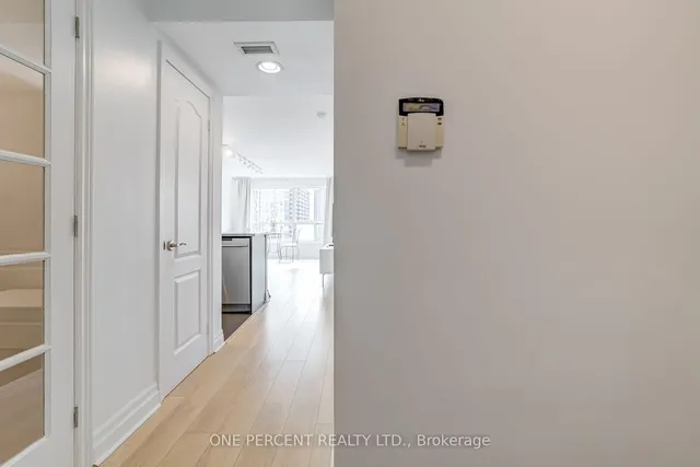 Additional image 9 of 21 Hillcrest Ave Unit 1105