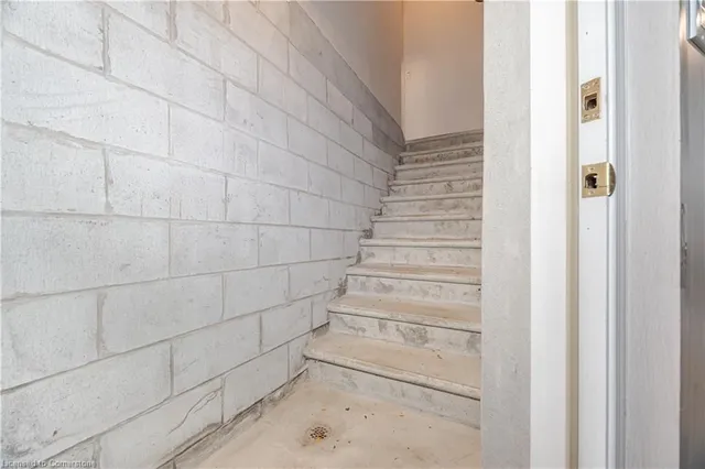 Additional image 25 of 70 Lakecrest Trail