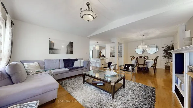 Additional image 11 of 19 Hollowgrove Blvd