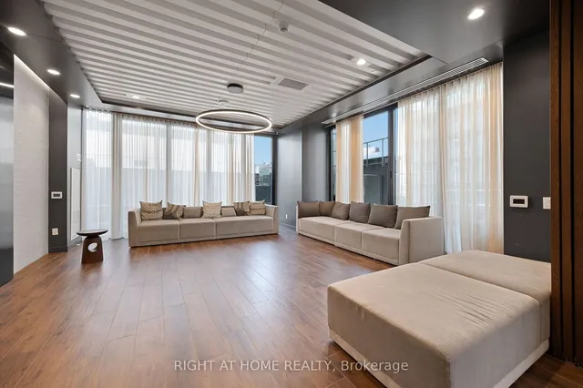 Additional image 31 of 70 Annie Craig Dr Unit 807