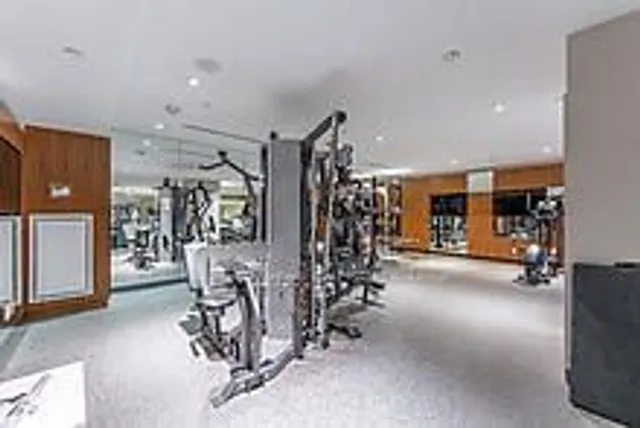 Additional image 15 of 8 Mercer St Unit 401