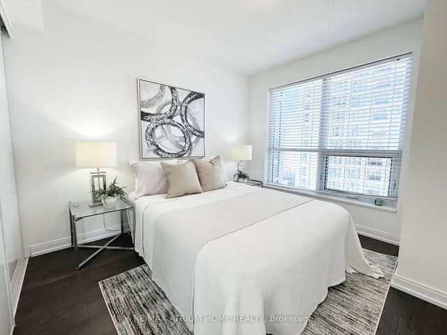 Additional image 18 of 255 Village Green Sq Unit 902