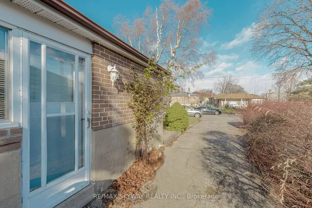 Additional image 37 of 115 Aloma Cres