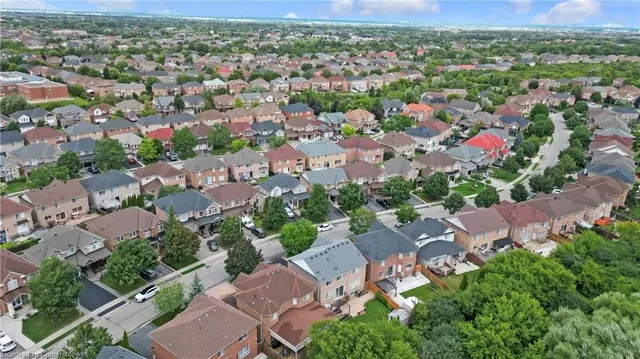 Additional image 18 of 147 Whitwell Dr