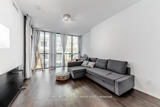 Additional image 9 of 101 Charles St Unit 619