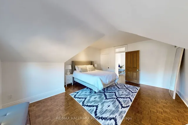 Additional image 31 of 391 Wellesley St