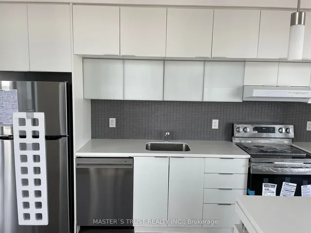 Additional image 6 of 110 Charles St Unit 2607